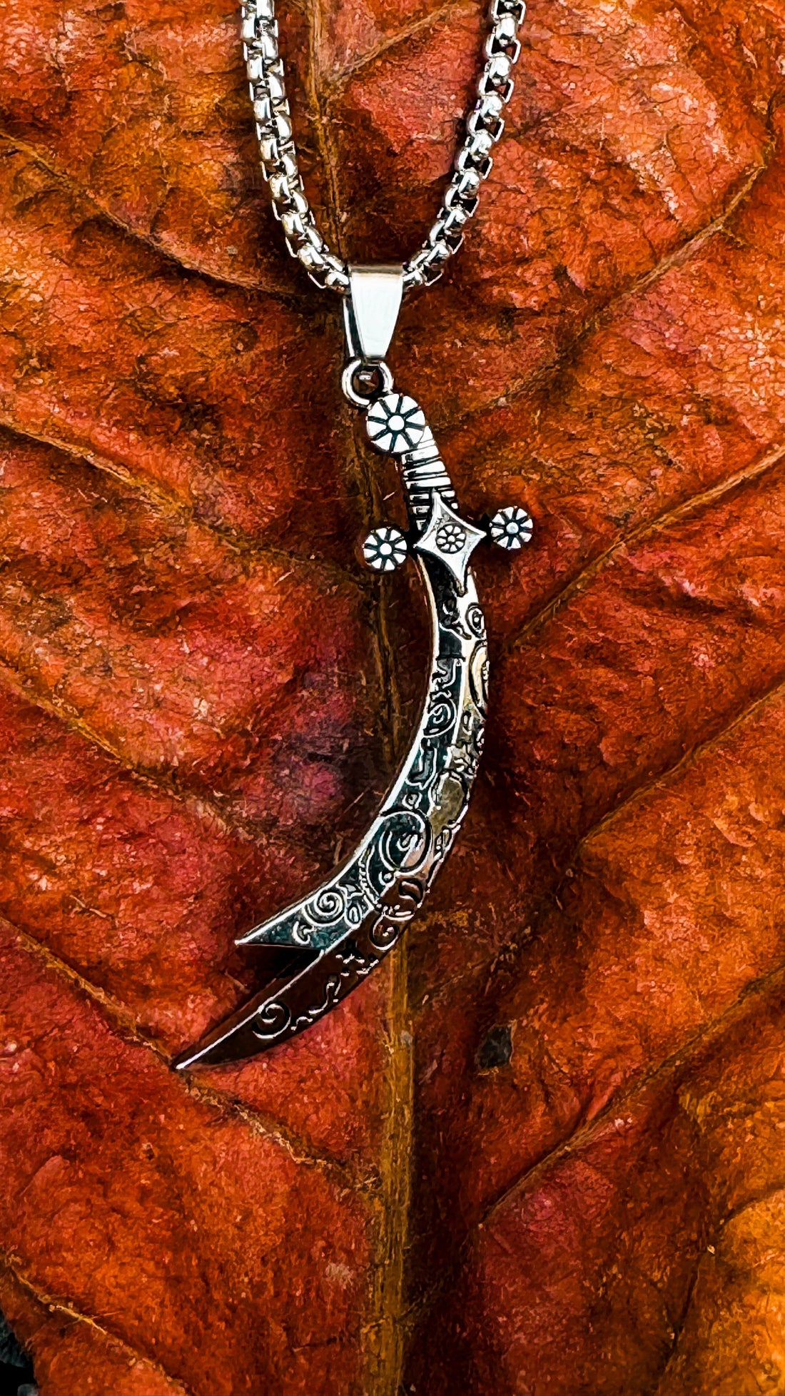 Zulfiqar pendant - front