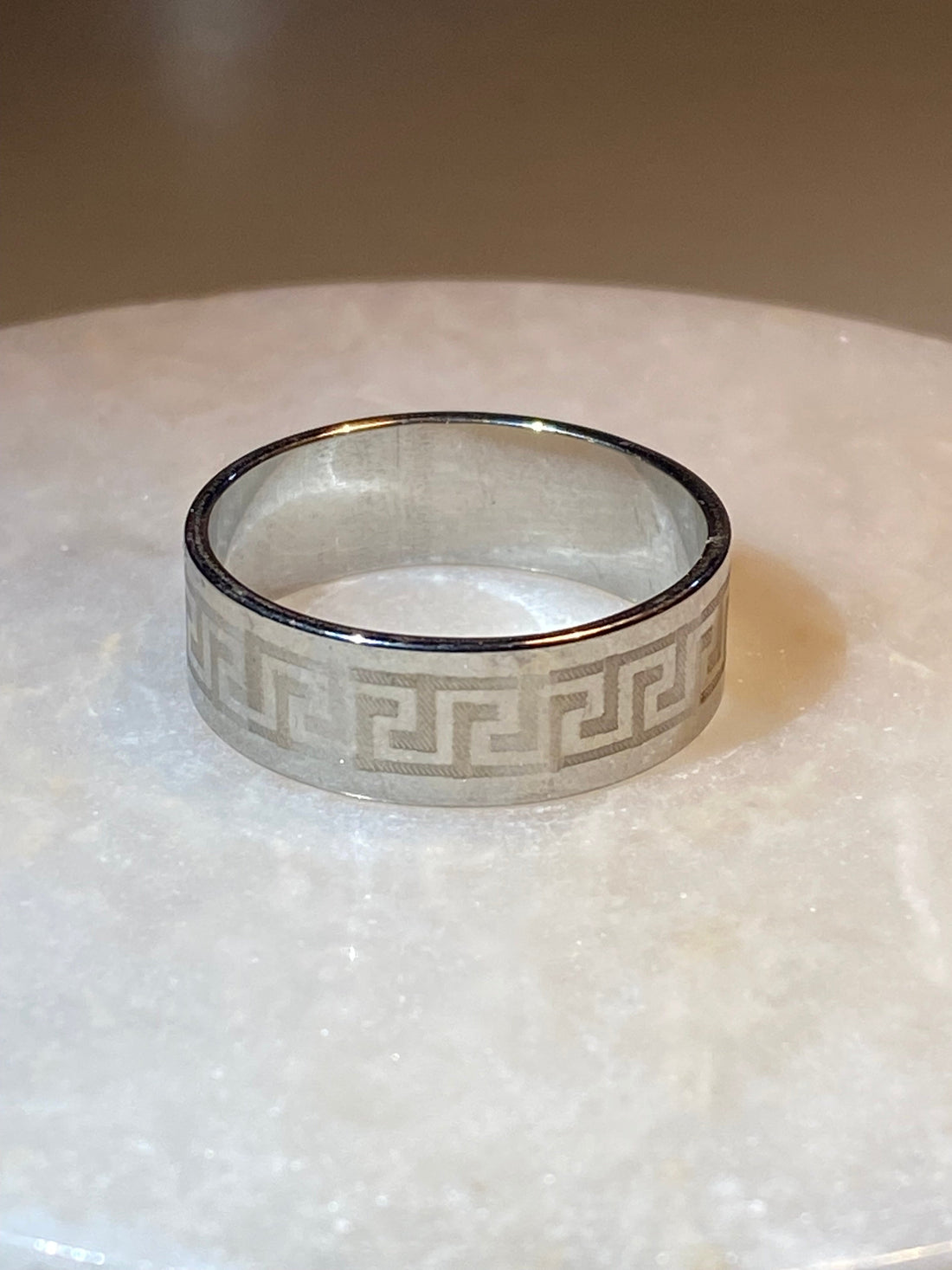 Meander ring finest
