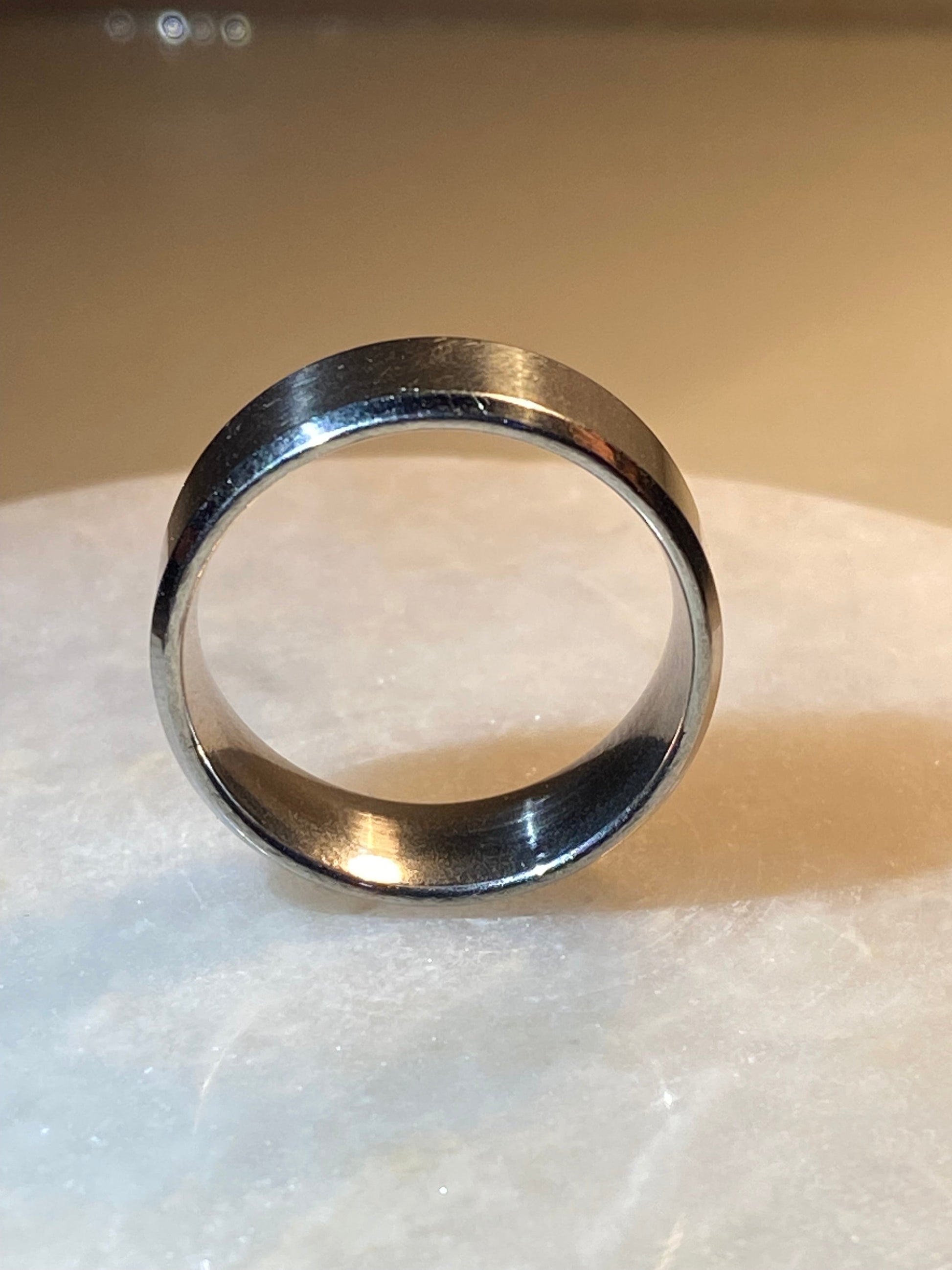 Elegant black ring finest