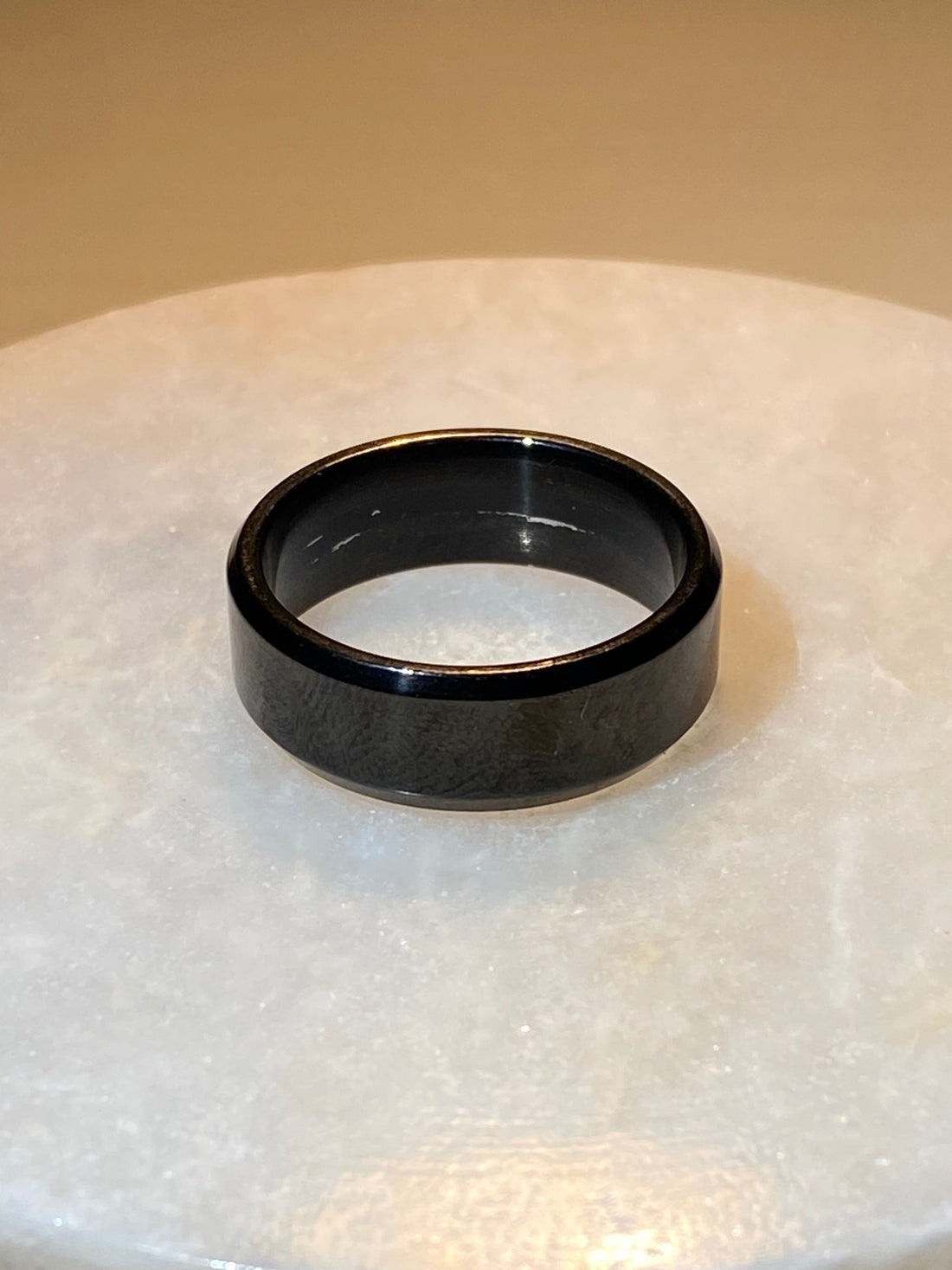 Elegant black ring finest