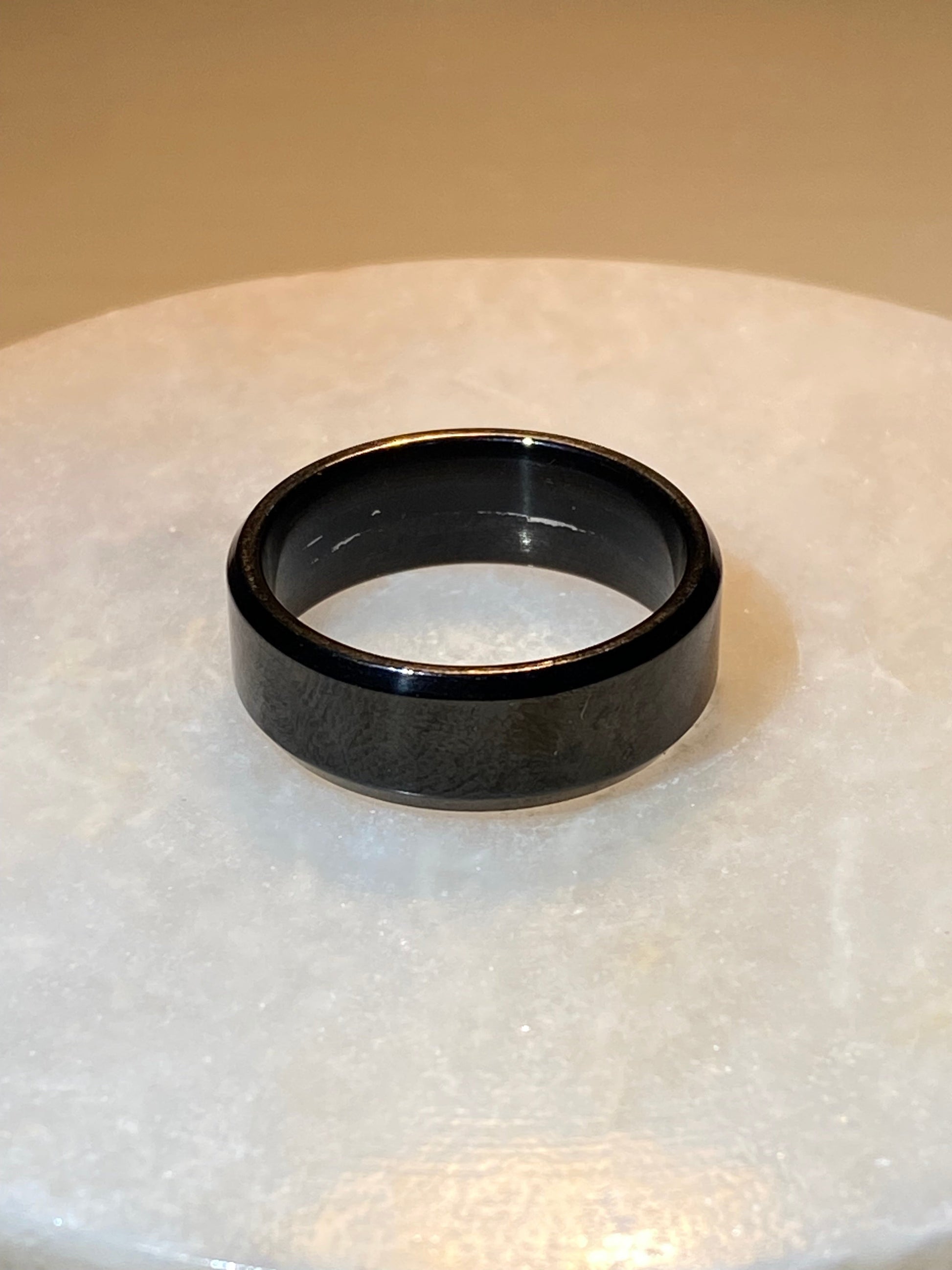 Elegant black ring finest