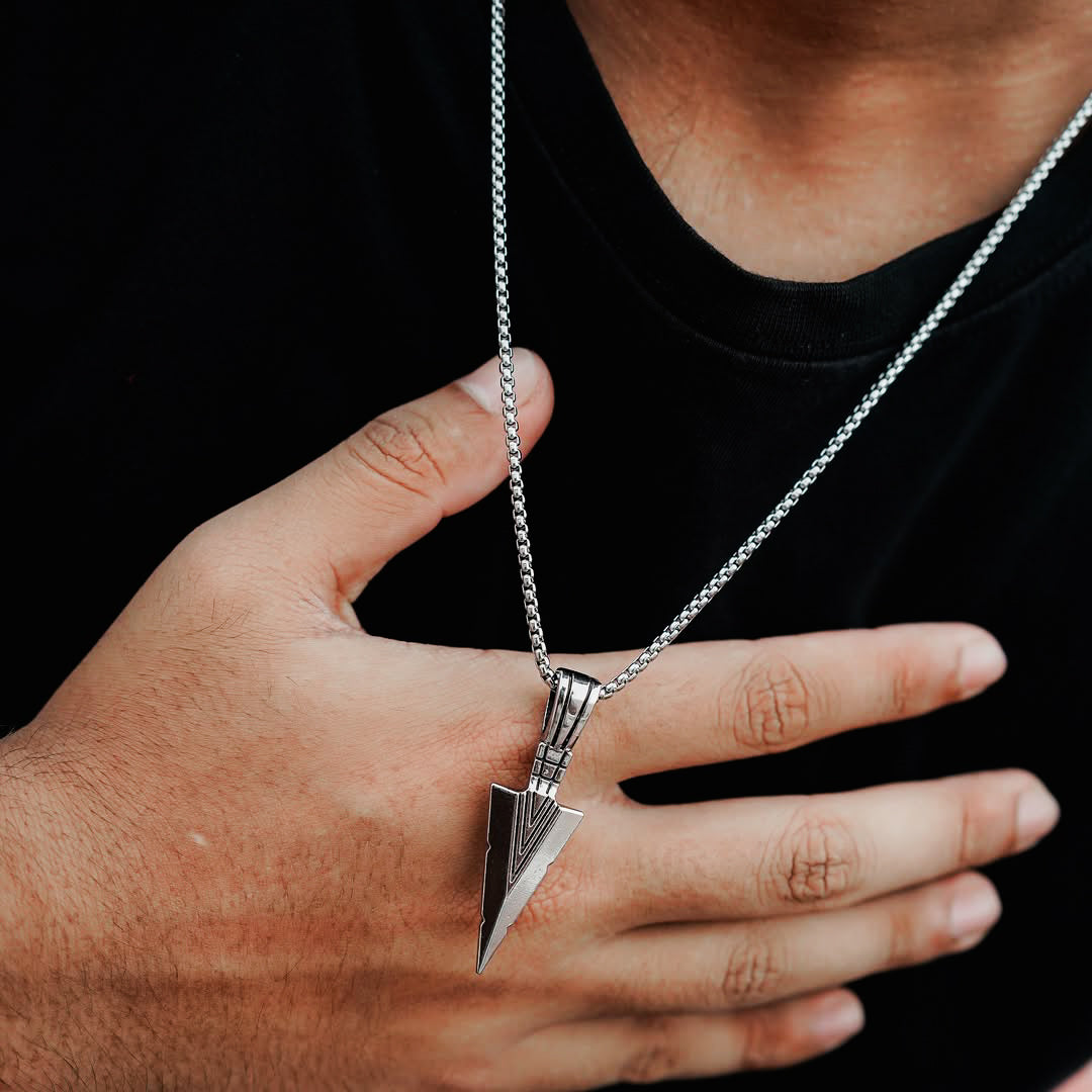 Arrow pendant Finest Official