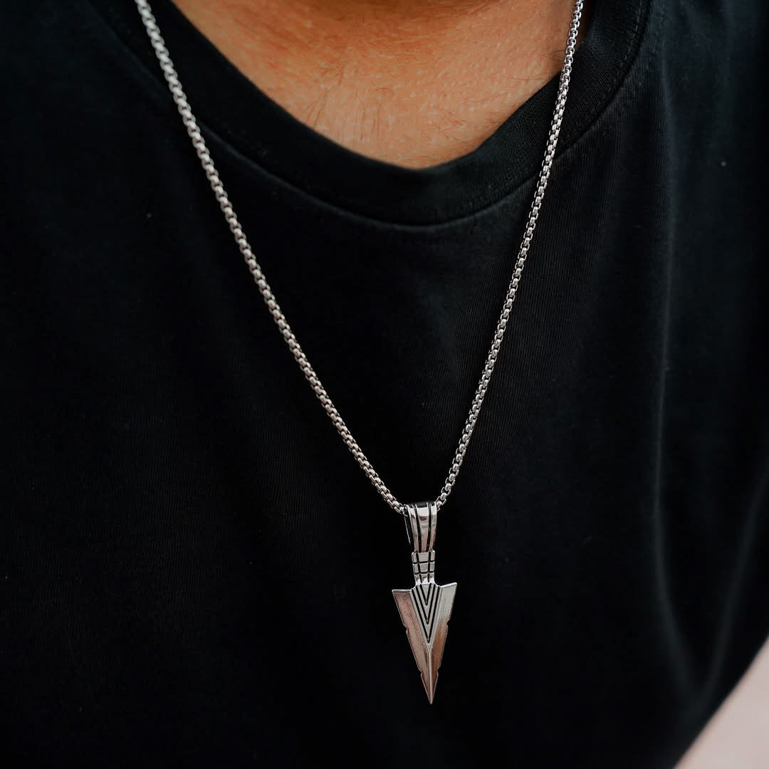Arrow pendant Finest Official