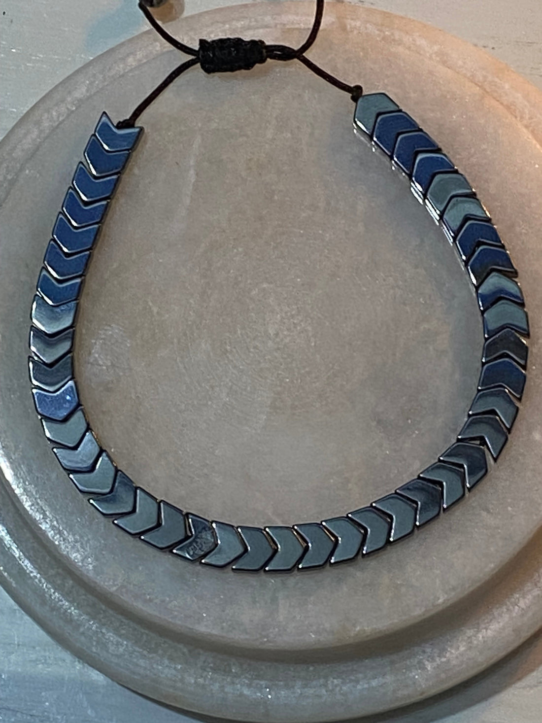 V bracelet Finest Official