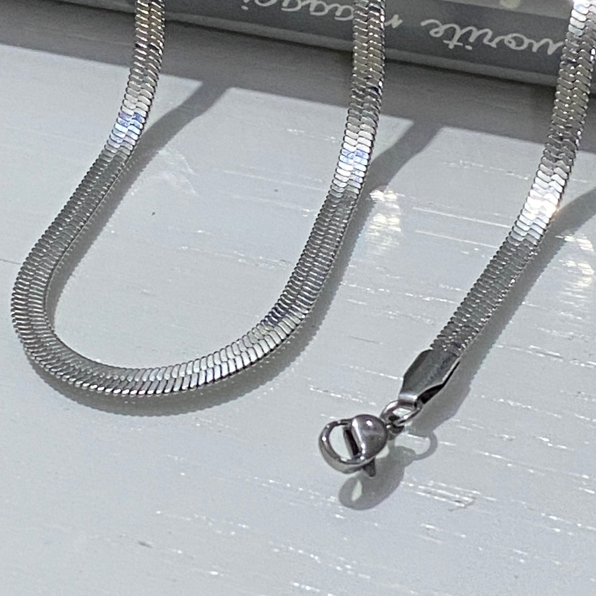 Flat snake chain finest